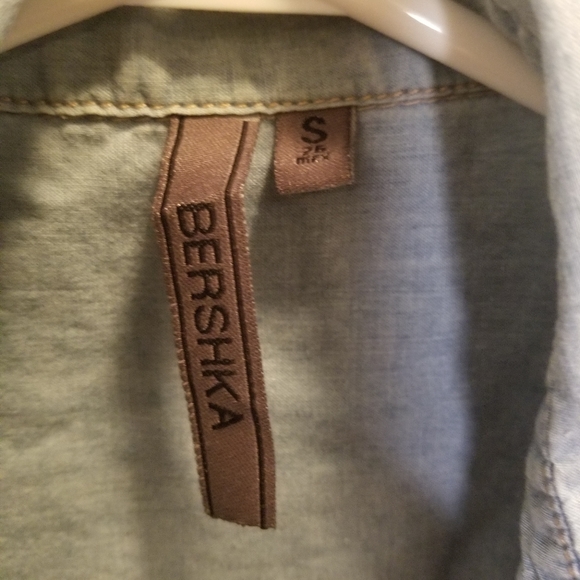 Chambray Tunic - Picture 2 of 3